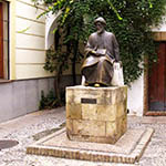 Monumento a Maimónides en la Judería de Córdoba